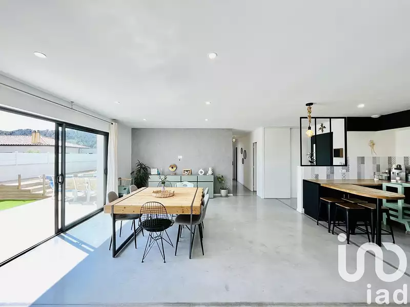 Maison, 114 m²