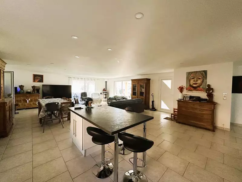Maison, 200 m²