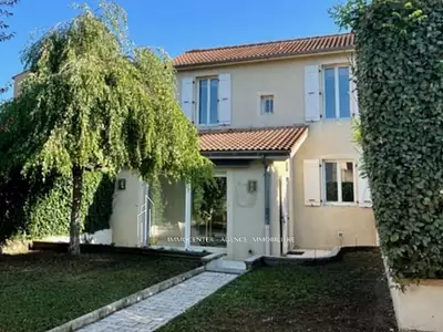Maison, 75 m²