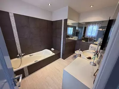 Maison, 194 m²