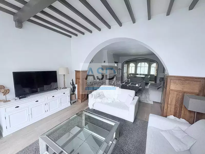 Maison, 247 m²