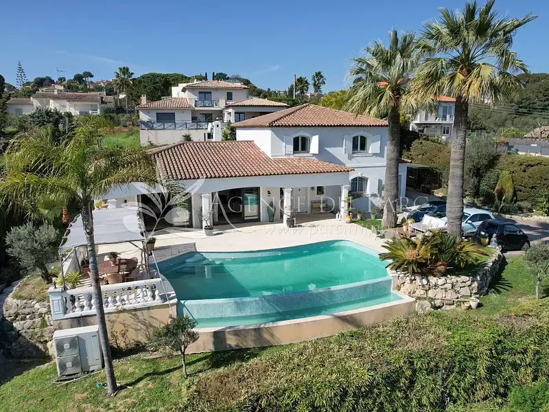 Maison, 250 m²