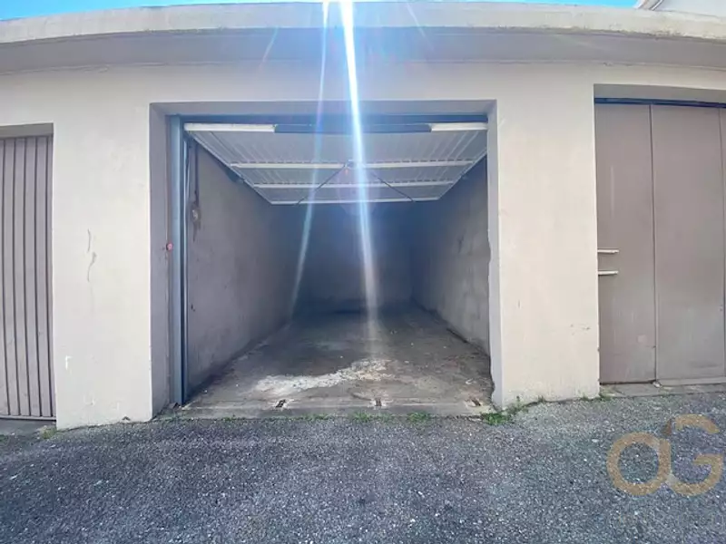 Parking, 14 m²