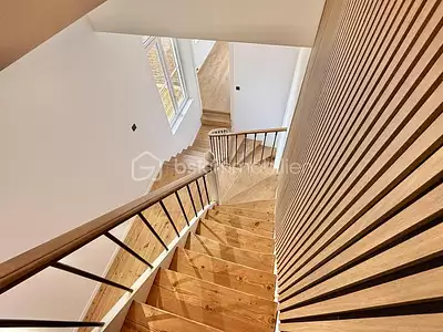 Maison, 235 m²