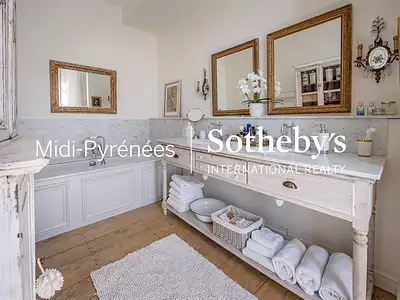Maison, 380 m²