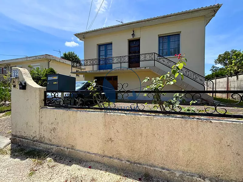 Maison, 250 m²