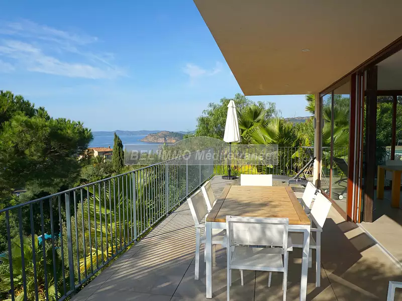 Maison, 300 m²