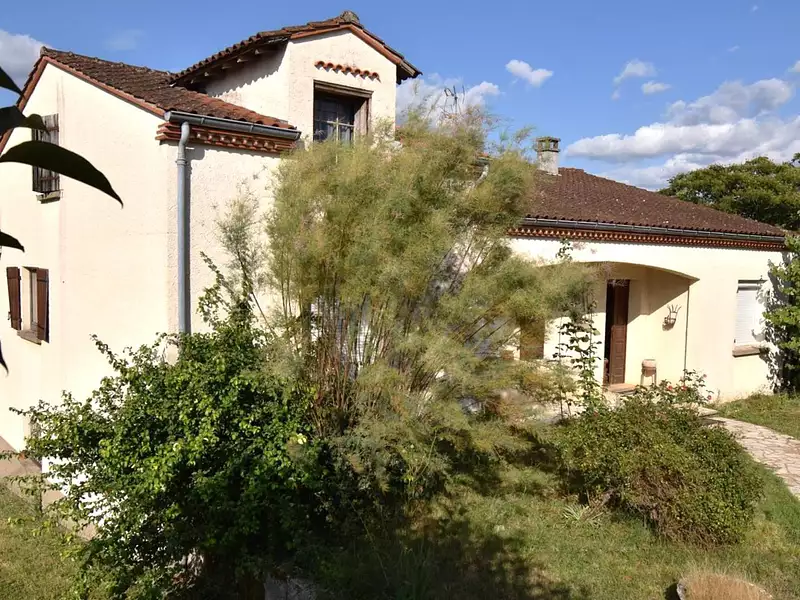 Maison, 360 m²