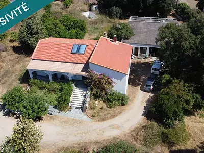 Maison, 151 m²