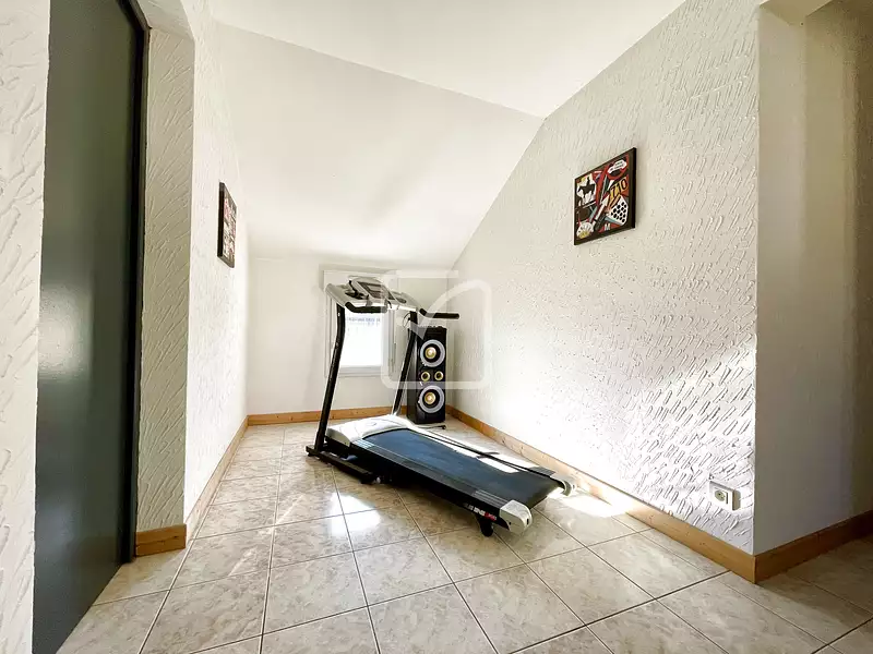 Maison, 281 m²