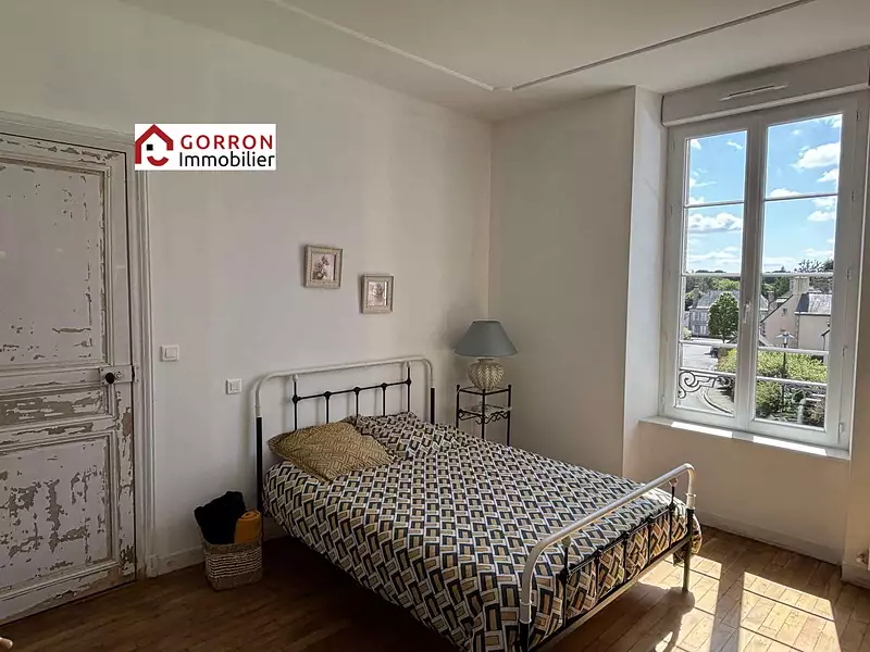 Maison, 255 m²