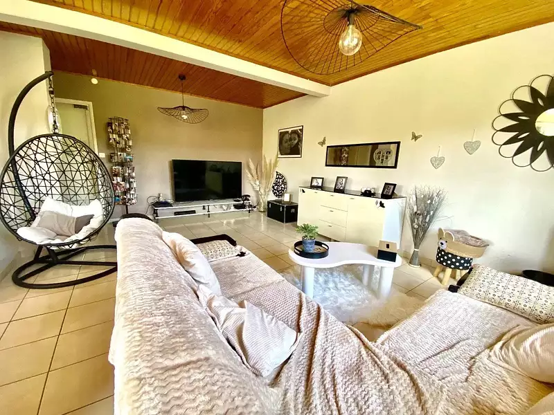 Maison, 94 m²