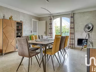 Maison, 300 m²
