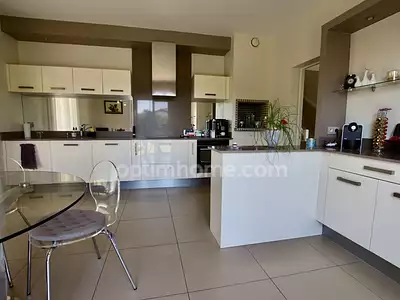 Maison, 228 m²