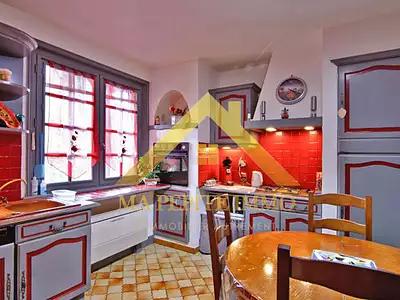 Maison, 226 m²
