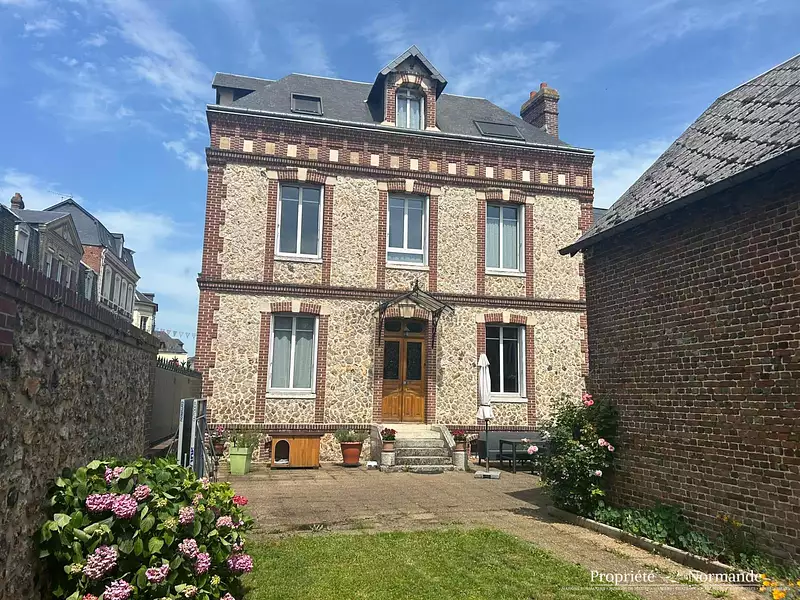 Maison, 164 m²