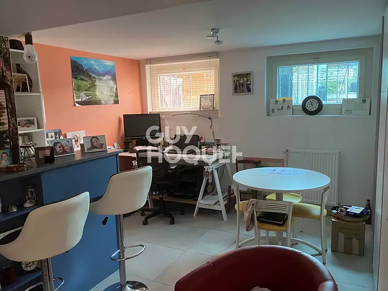 Maison, 185 m²
