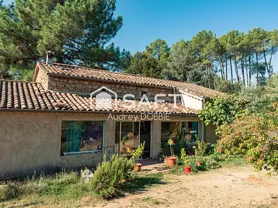 Maison, 195 m²