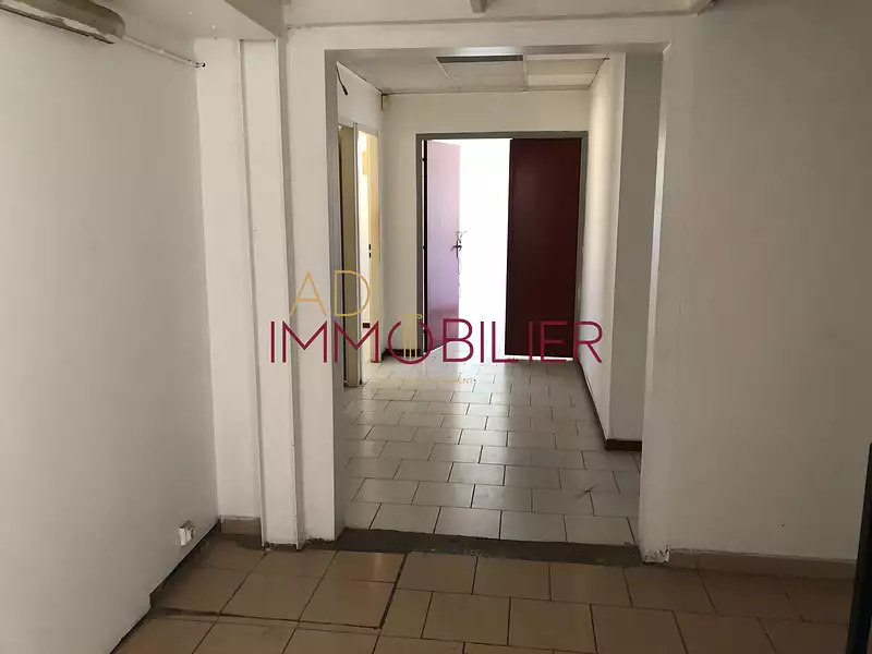Divers, 271,57 m²