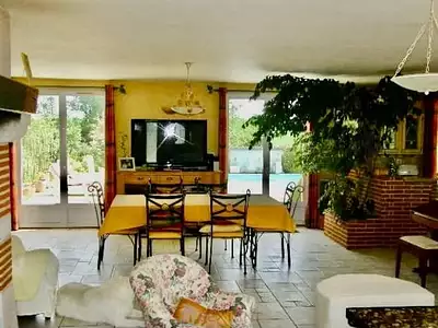 Maison, 200 m²
