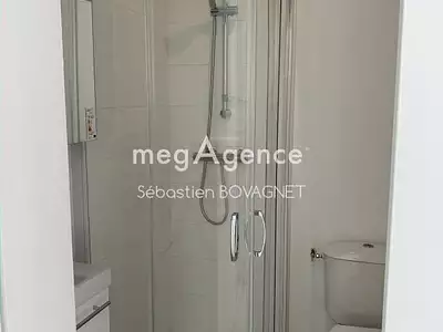 Immeuble, 75 m²