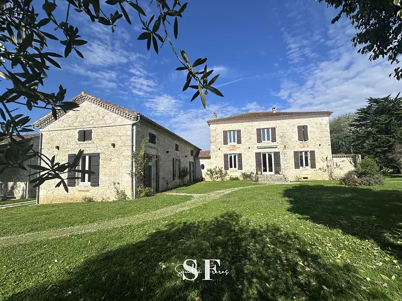 Maison, 600 m²
