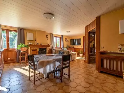 Maison, 196 m²