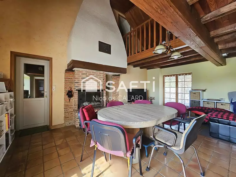 Maison, 240 m²