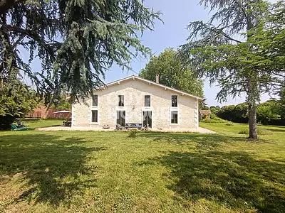 Maison, 248 m²