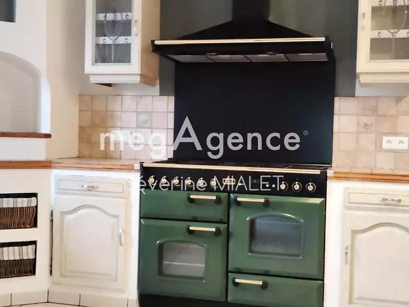 Maison, 193 m²