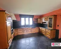 Maison, 255 m²