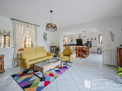Maison, 210 m²