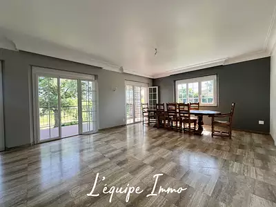Maison, 190 m²