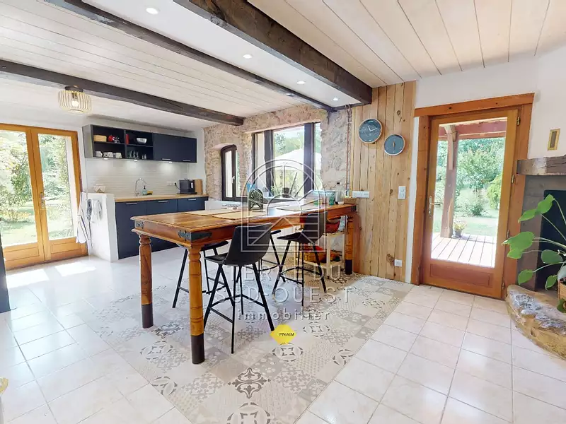 Maison, 319 m²