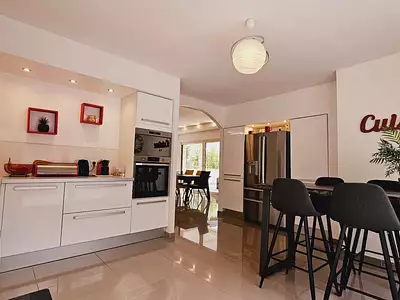 Maison, 165 m²