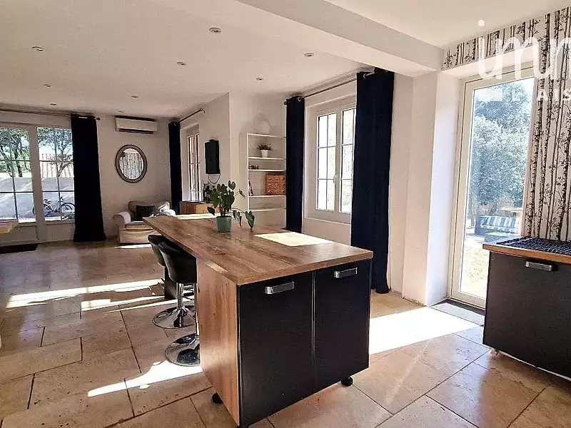Maison, 190 m²