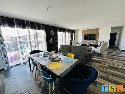 Maison, 145 m²