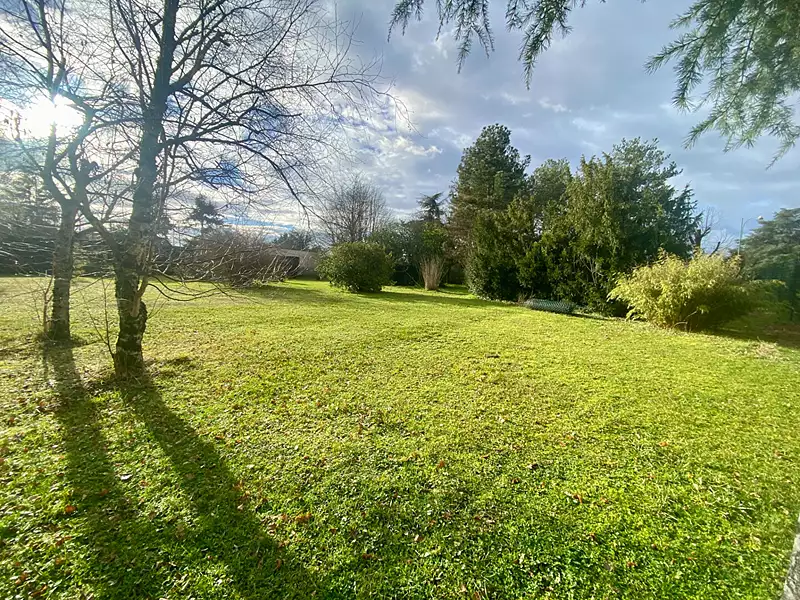 Terrain, 725 m²