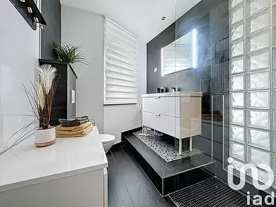 Maison, 260 m²
