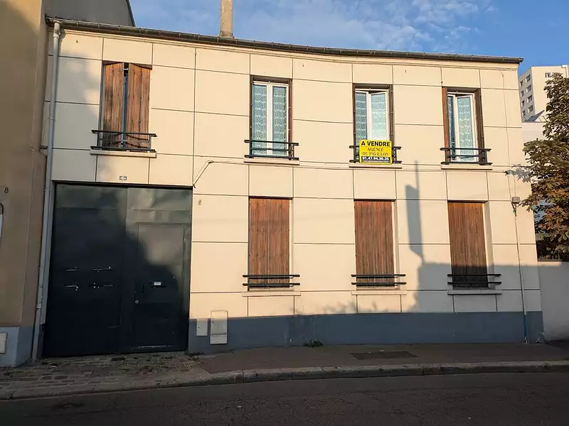 Maison, 255 m²