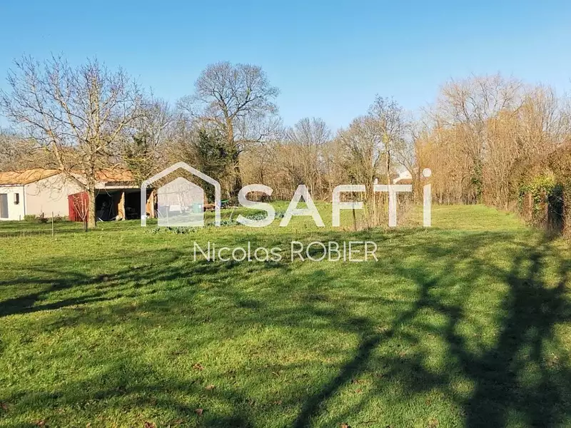 Terrain, 1 243 m²