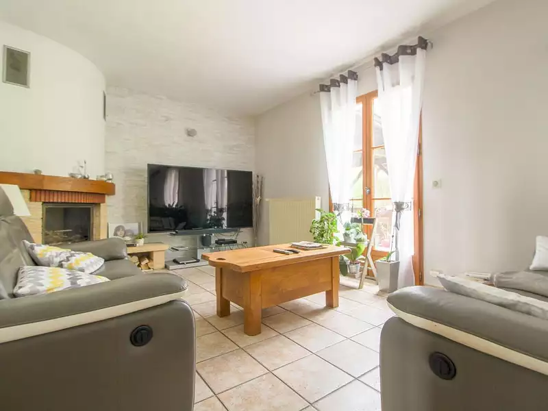 Maison, 208 m²