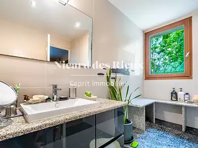 Maison, 220 m²