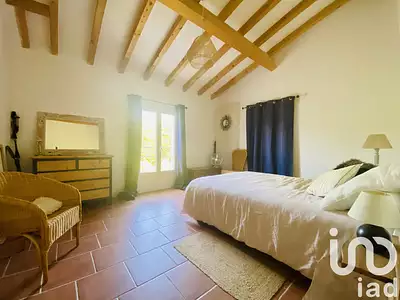 Maison, 197 m²