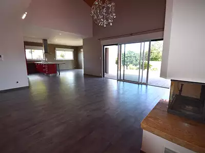 Maison, 145 m²