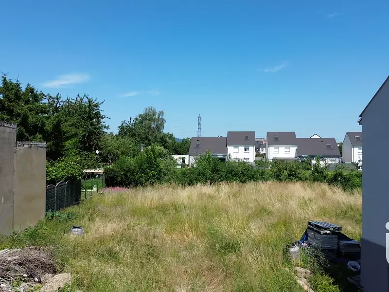 Terrain, 330 m²
