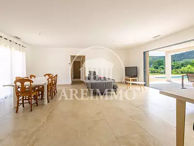 Maison, 158 m²