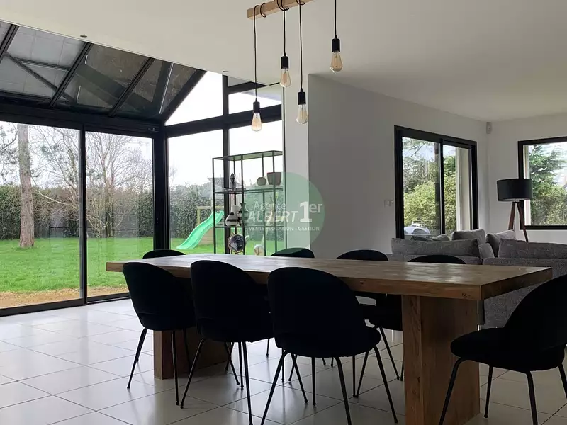 Maison, 177 m²