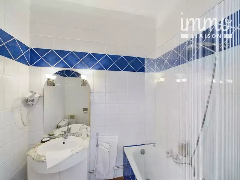 Maison, 1 413 m²