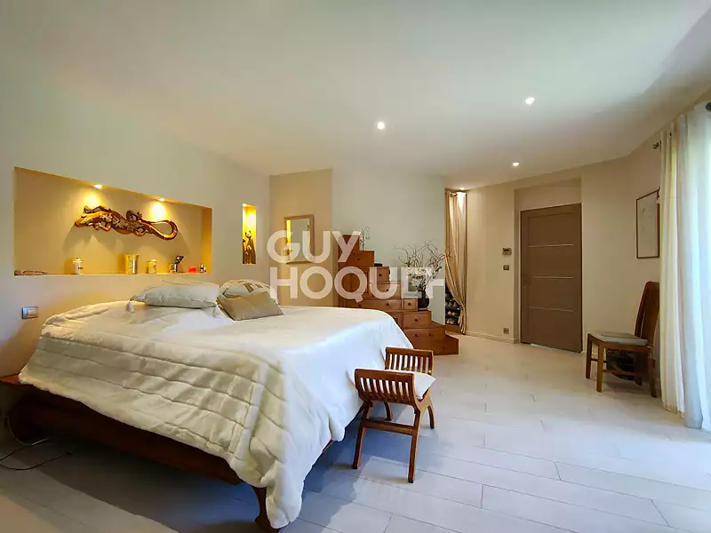 Maison, 299,63 m²